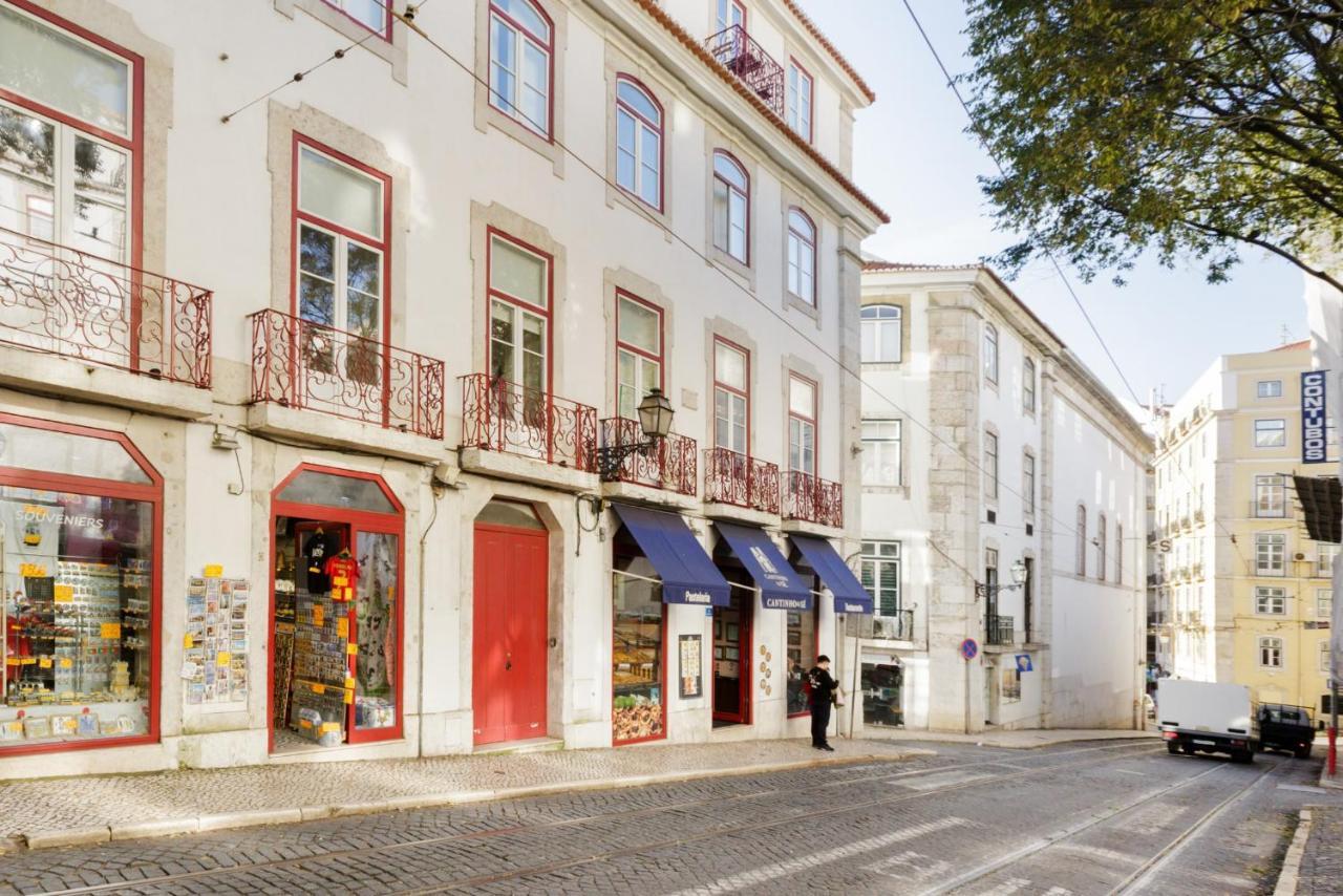 Alfama Sophisticate Flat With Balconies 2Bedrs 2Baths & Ac In 19Th Century Building Historic Center Apartamento Lisboa Exterior foto