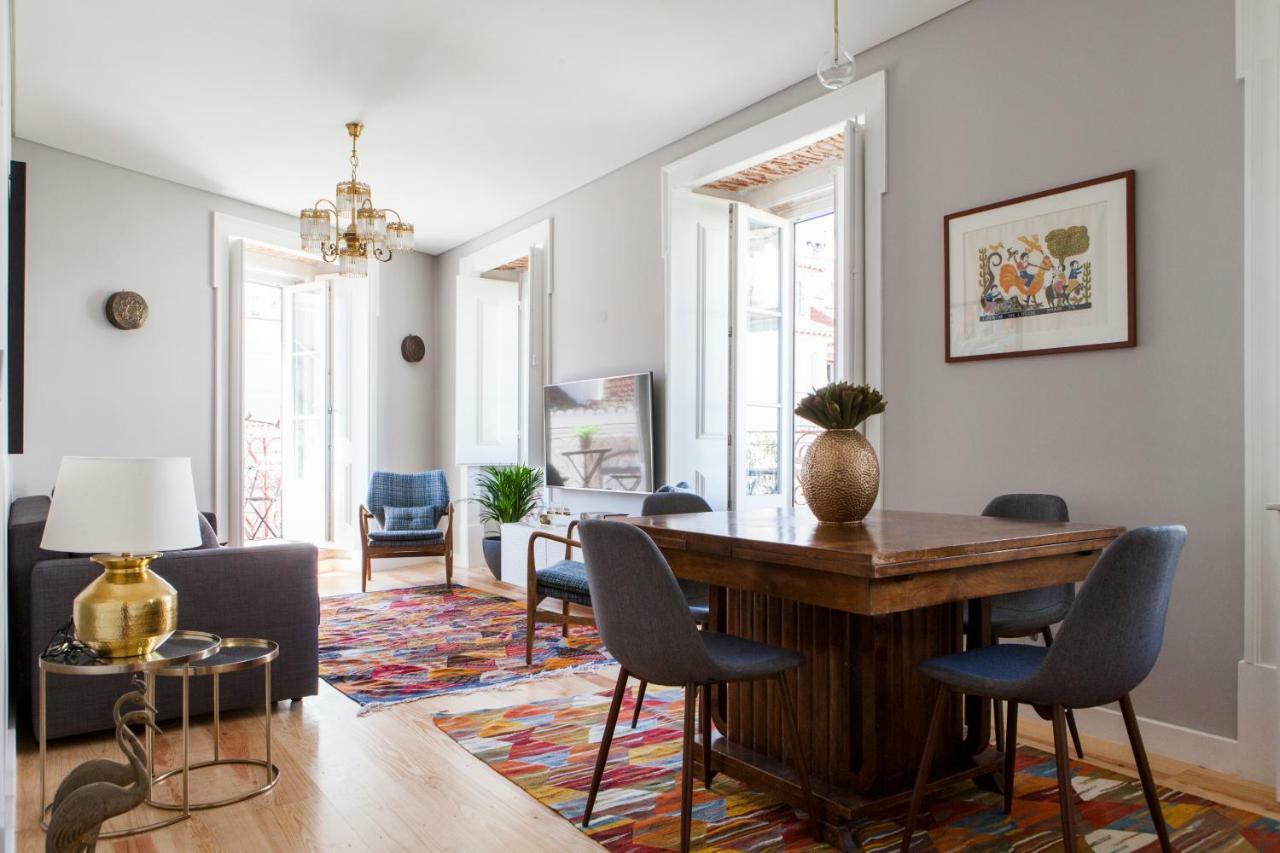 Alfama Sophisticate Flat With Balconies 2Bedrs 2Baths & Ac In 19Th Century Building Historic Center Apartamento Lisboa Exterior foto