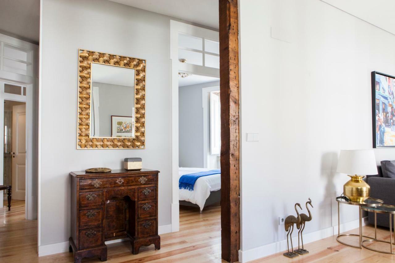 Alfama Sophisticate Flat With Balconies 2Bedrs 2Baths & Ac In 19Th Century Building Historic Center Apartamento Lisboa Exterior foto